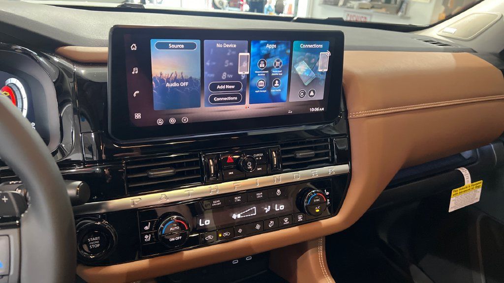 New 2026 Nissan Pathfinder Platinum AWD/4WD image 11