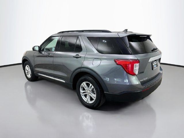 Used 2023 Ford Explorer XLT RWD image 5