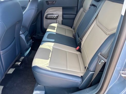 New 2025 Ford Maverick Lariat w/ 4K Tow Package image 17