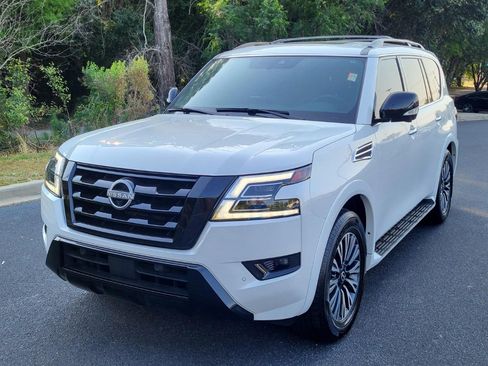 Used 2023 Nissan Armada SL w/ Midnight Edition Package AWD/4WD image 7