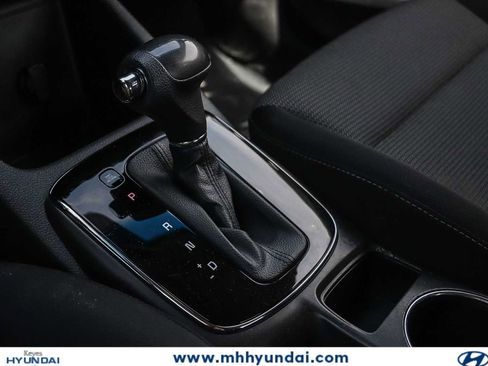 Used 2017 Kia Forte LX FWD image 21