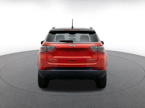 Used 2025 Jeep Compass Limited AWD/4WD image 8