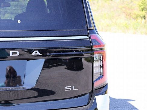 New 2026 Nissan Armada SL w/ Captain's Chari Seat Package AWD/4WD image 6