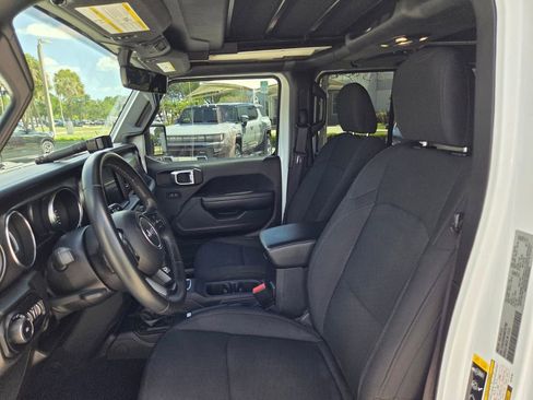 Used 2022 Jeep Wrangler Unlimited Sport w/ Sun And Sound Package AWD/4WD image 11