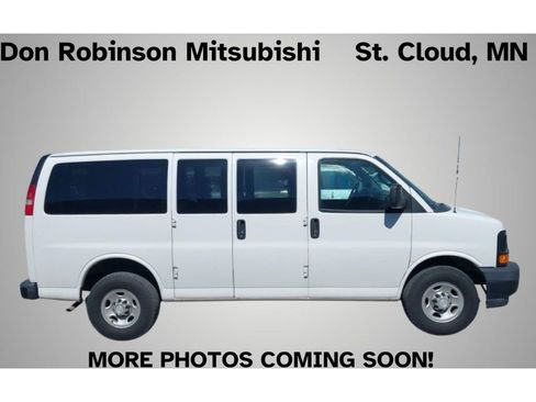 Used 2017 Chevrolet Express 2500 LS image 1