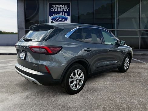 Used 2023 Ford Escape Active w/ Tech Pack #2 FWD image 4