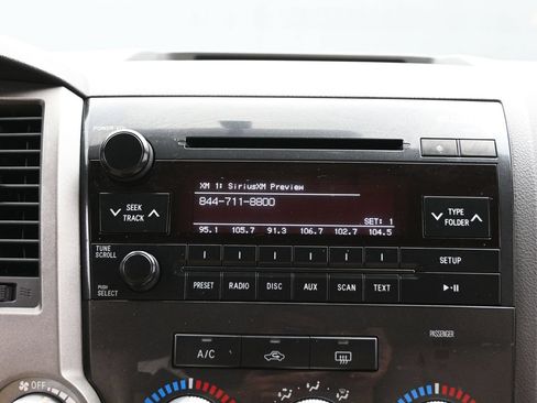 Used 2010 Toyota Tundra 2WD CrewMax w/ SR5 Pkg image 31