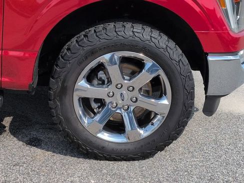 Used 2021 Ford F150 Lariat w/ Equipment Group 502A High AWD/4WD image 11