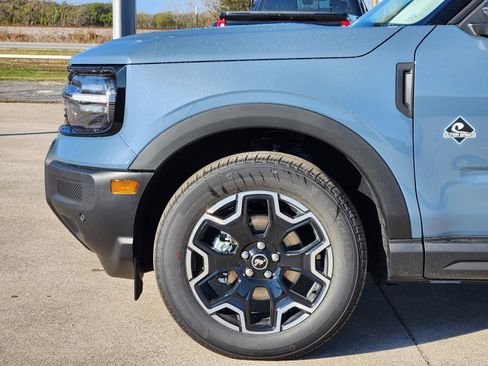 New 2025 Ford Bronco Sport Outer Banks w/ Outer Banks Tech Package+ image 9