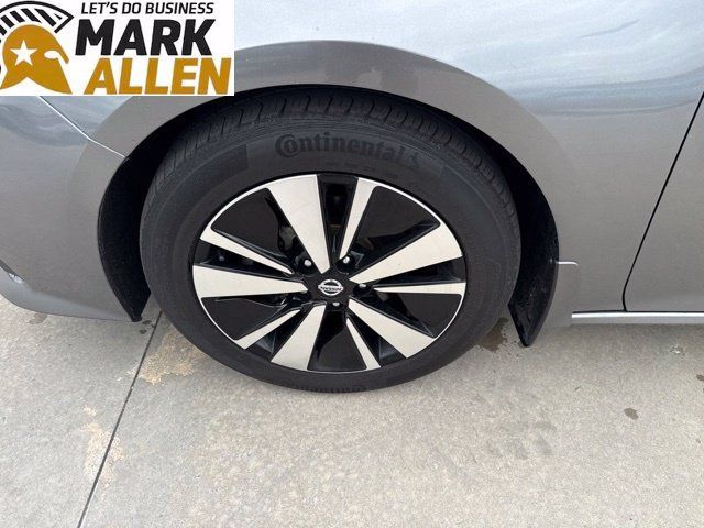 Used 2021 Nissan Altima 2.5 SV w/ SV Premium Package FWD image 7