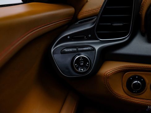 Used 2013 Ferrari 458 Spider image 87