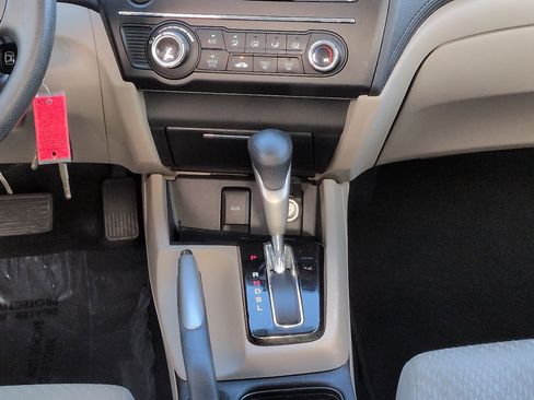 Used 2014 Honda Civic LX image 17