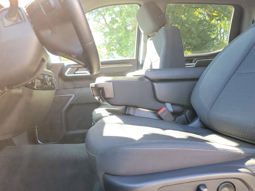 Used 2026 Chevrolet Silverado 1500 LT AWD/4WD image 25