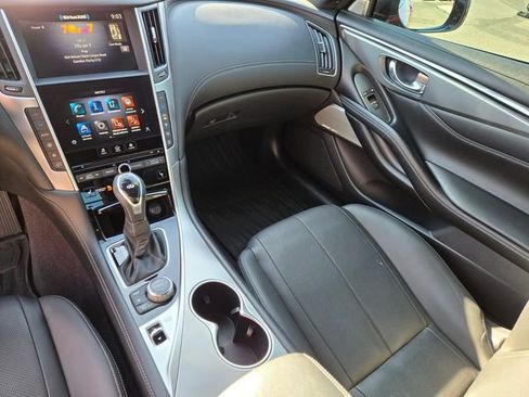 Used 2022 INFINITI Q60 3.0t Luxe w/ Cargo Package RWD image 15
