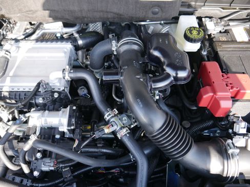 New 2026 Mitsubishi Outlander SE image 10