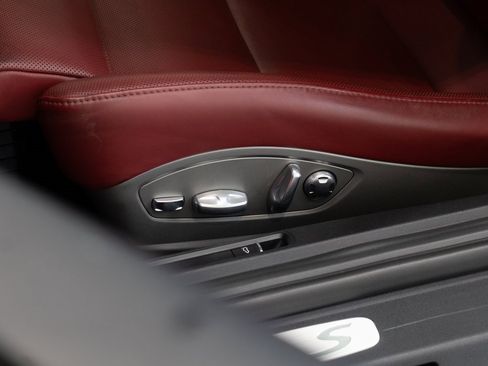 Used 2017 Porsche 911 Carrera S image 24