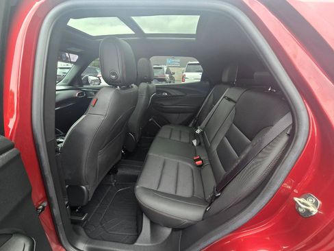 Used 2022 Chevrolet TrailBlazer RS w/ Sun and Liftgate Package AWD/4WD image 14