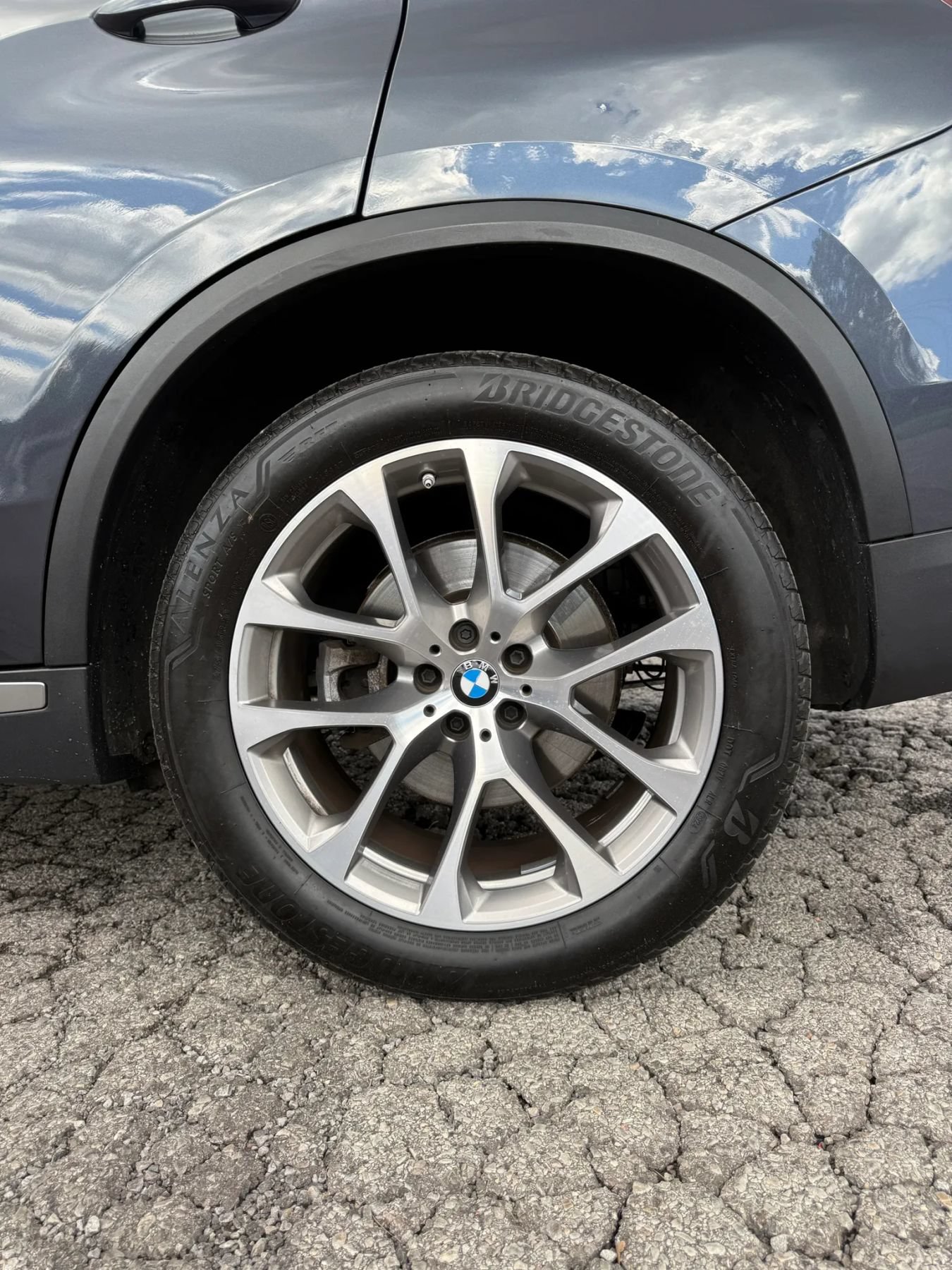 Used 2022 BMW X5 xDrive40i w/ Premium Package AWD/4WD image 40