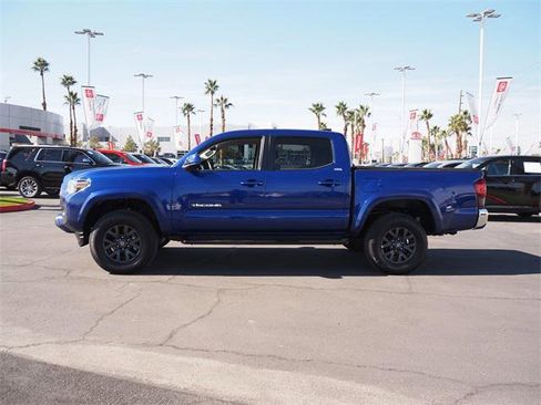 Certified 2023 Toyota Tacoma SR5 image 3