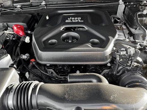 Used 2020 Jeep Wrangler Sport AWD/4WD image 19