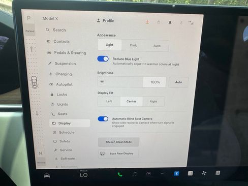Used 2022 Tesla Model X image 35