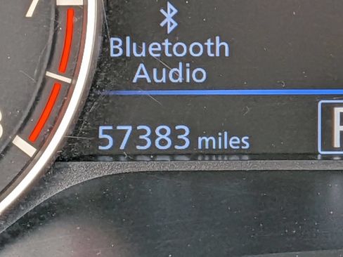 Used 2024 Nissan Altima 2.5 SV FWD image 21