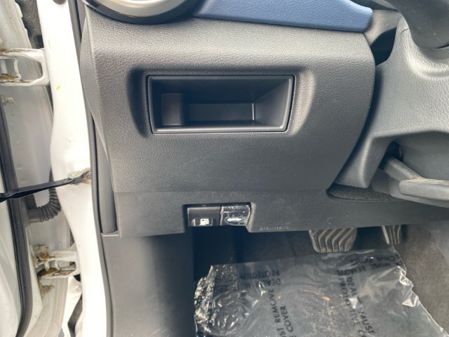 Used 2025 Nissan Versa SV FWD image 18