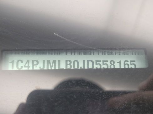 Used 2018 Jeep Cherokee Latitude Plus w/ Cold Weather Group image 33