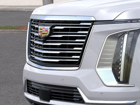 New 2025 Cadillac Escalade Premium Luxury Platinum image 13