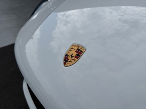 New 2026 Porsche Macan image 23