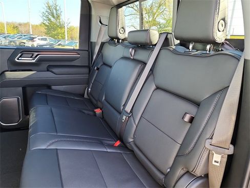 New 2026 GMC Sierra 3500 Denali w/ Denali Reserve Package image 19