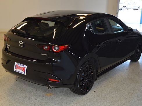 Used 2024 MAZDA MAZDA3 s FWD image 3