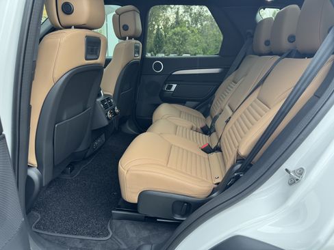 New 2026 Land Rover Discovery Dynamic SE AWD/4WD image 5
