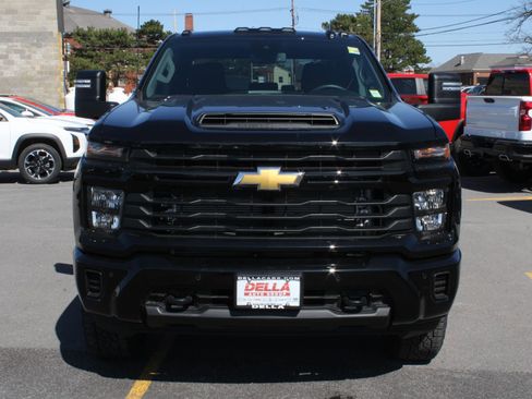 New 2026 Chevrolet Silverado 2500 Custom w/ Custom Value Package AWD/4WD image 2