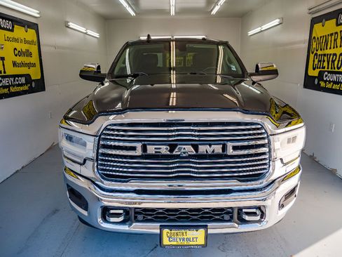 Used 2020 RAM 3500 Laramie image 3