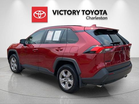 Used 2025 Toyota RAV4 XLE AWD/4WD image 3