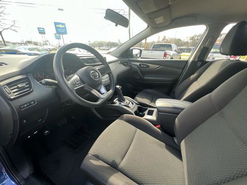 Used 2019 Nissan Rogue Sport S image 25