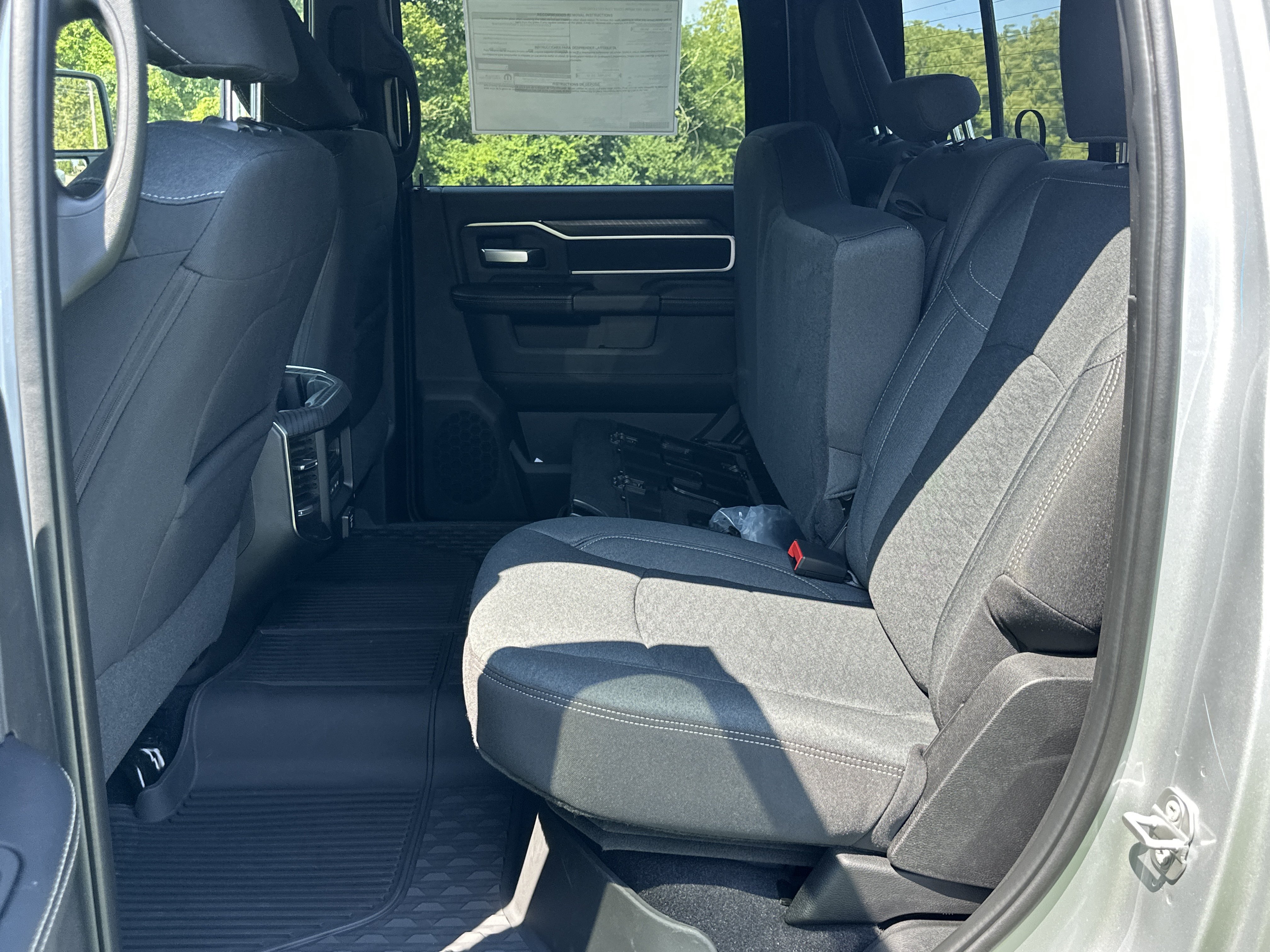 New 2026 RAM 3500 Big Horn AWD/4WD image 29