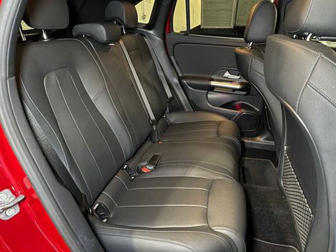 Certified 2025 Mercedes-Benz GLA 250 4MATIC image 14