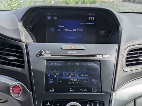Used 2018 Acura ILX FWD image 28