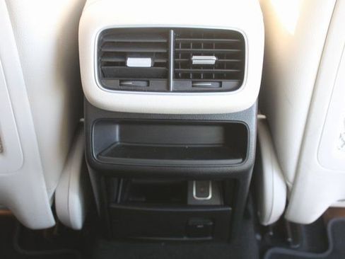 Used 2022 Mercedes-Benz GLE 350 4MATIC image 19