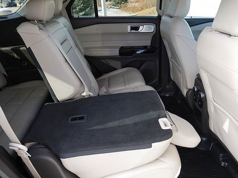 Used 2021 Ford Explorer Platinum w/ Equipment Group 601A image 60