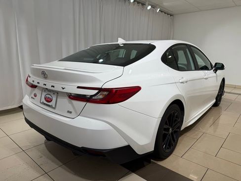 Certified 2025 Toyota Camry SE FWD image 4