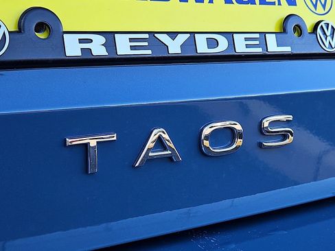 Certified 2025 Volkswagen Taos SEL image 34