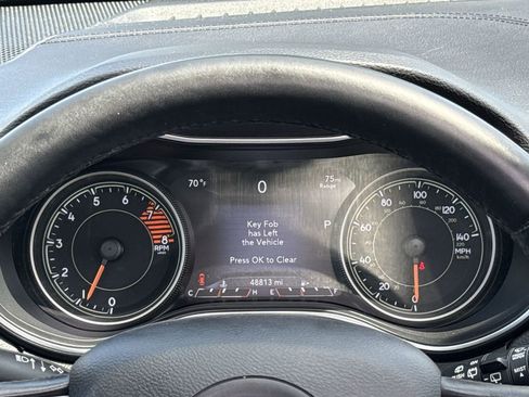Used 2019 Jeep Cherokee Limited AWD/4WD image 10