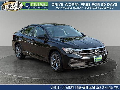 Used 2024 Volkswagen Jetta SE FWD image 1