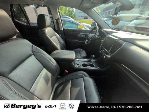 Used 2019 Chevrolet Traverse LT w/ LT Premium Package AWD/4WD image 10