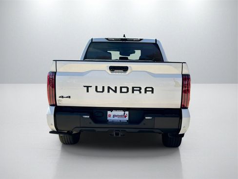 Used 2024 Toyota Tundra Limited image 6