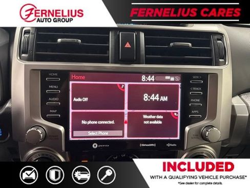 Used 2022 Toyota 4Runner SR5 Premium w/ Moonroof Package AWD/4WD image 39