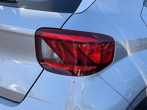 New 2026 Hyundai Venue SEL FWD image 15